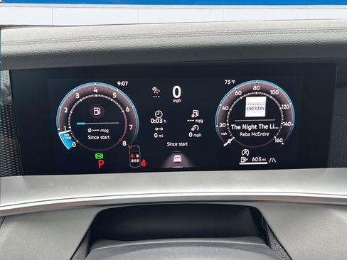 New 2026 Volkswagen Tiguan SE AWD/4WD image 24