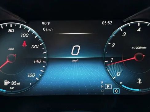 Used 2020 Mercedes-Benz GLC 300 image 28
