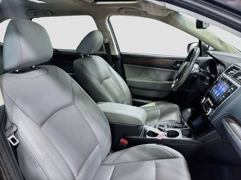 Used 2018 Subaru Outback 2.5i Limited AWD/4WD image 23