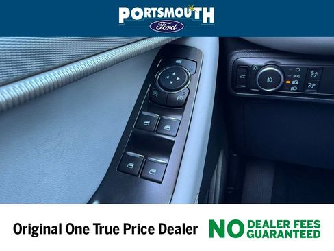 New 2025 Ford Explorer Active w/ Active Comfort Package image 25