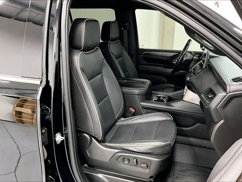 Used 2022 GMC Yukon SLT w/ SLT Luxury Package AWD/4WD image 9