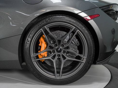 Used 2019 McLaren 720S Performance image 22