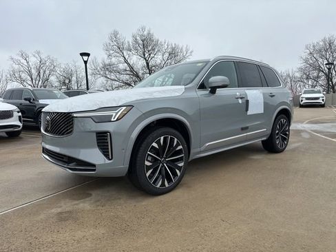 New 2026 Volvo XC90 B6 Plus AWD/4WD image 3