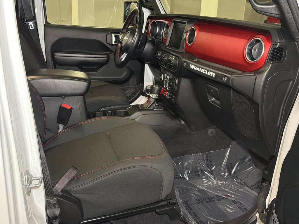 Used 2021 Jeep Wrangler Unlimited Rubicon AWD/4WD image 10