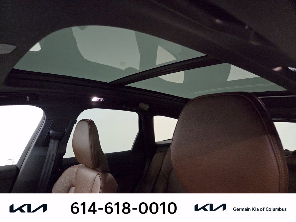 Used 2021 Volvo XC60 T8 Inscription Expression AWD/4WD image 32