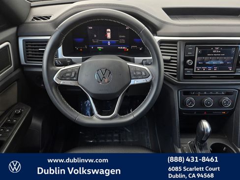 Certified 2023 Volkswagen Atlas Cross Sport SE image 12