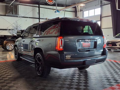 Used 2019 GMC Yukon XL SLT w/ Open Road Package AWD/4WD image 4