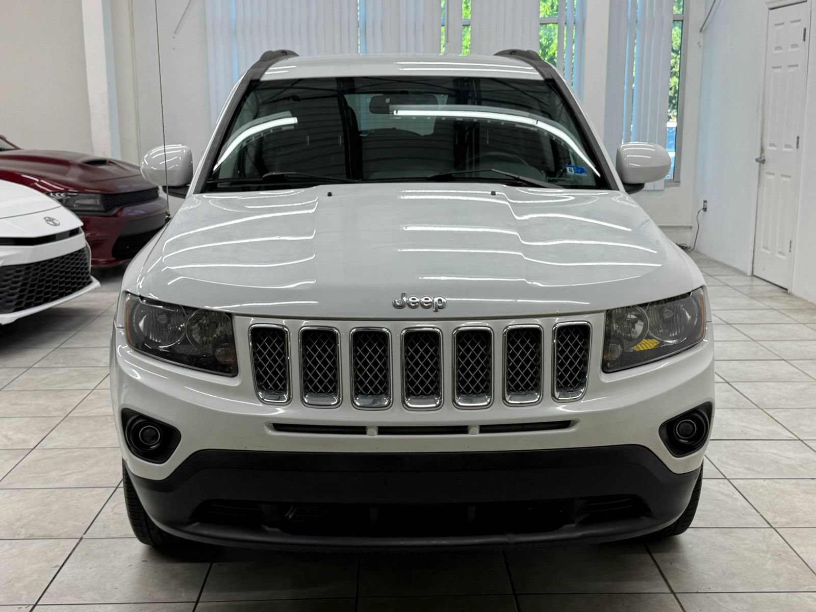 Used 2015 Jeep Compass Latitude AWD/4WD image 2