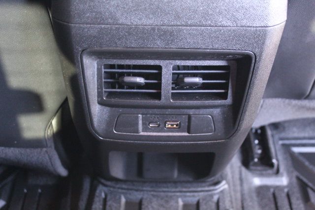 Used 2026 GMC Canyon AT4 w/ Technology Plus Package AWD/4WD image 17