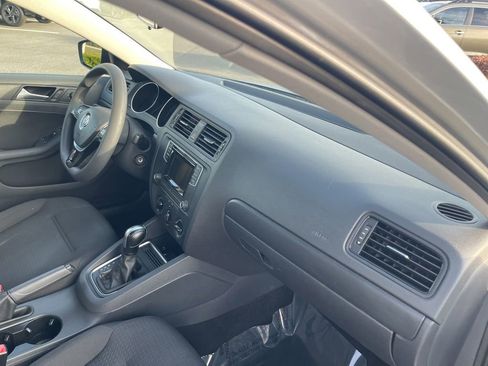 Used 2016 Volkswagen Jetta S FWD image 30