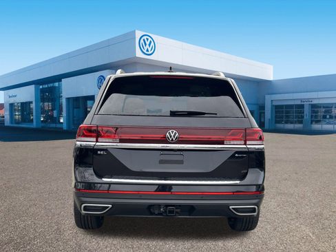 New 2026 Volkswagen Atlas SEL image 6
