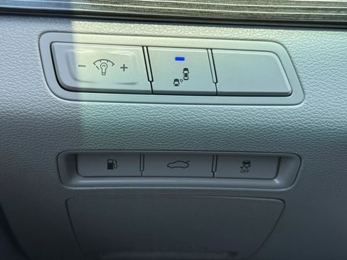 Used 2018 Hyundai Sonata Limited w/ Cargo Package FWD image 36