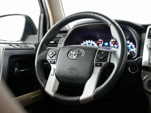 Used 2019 Toyota 4Runner Limited image 11