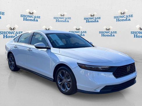 Certified 2023 Honda Accord EX image 10