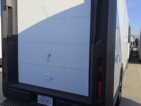 Used 2024 Chevrolet Brightdrop 600 w/ Commercial Equipment Package AWD/4WD image 22