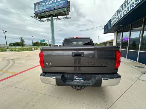Used 2015 Toyota Tundra SR5 AWD/4WD image 4