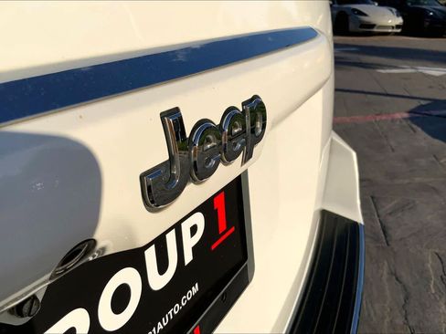 Used 2016 Jeep Compass High Altitude AWD/4WD image 10