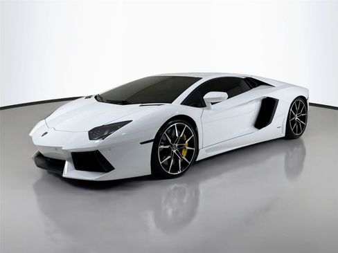 Used 2017 Lamborghini Aventador LP 700-4 AWD/4WD image 10