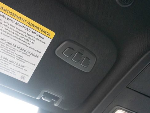 Used 2025 Ford Explorer ST RWD image 35