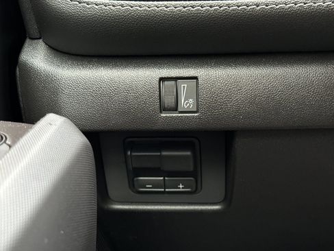 New 2026 Chevrolet Colorado LT image 30