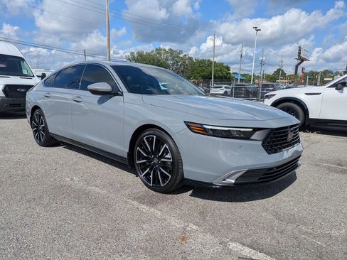 Used 2024 Honda Accord Touring image 2
