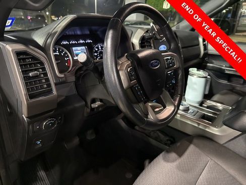 Used 2021 Ford Expedition XLT image 9