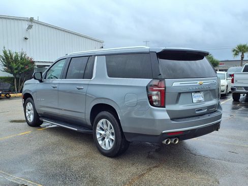 Used 2024 Chevrolet Suburban Premier AWD/4WD image 23