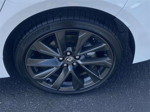 Used 2025 Toyota Corolla SE image 7
