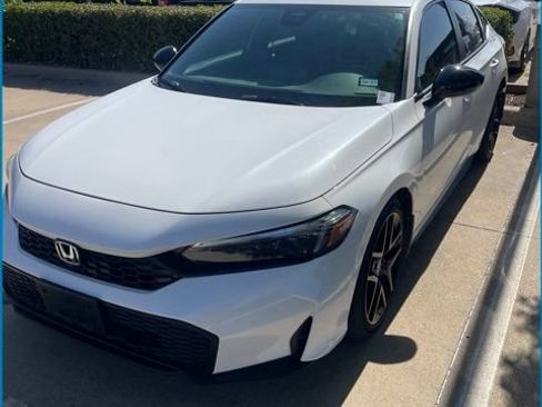 Used 2025 Honda Civic Sport image 1