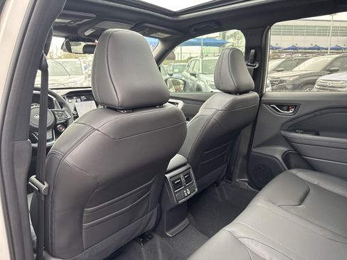New 2025 Subaru Forester Limited image 29