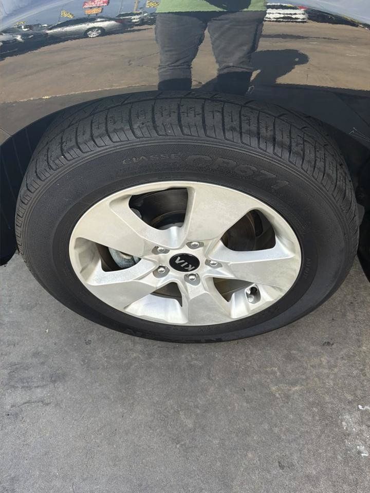 Used 2017 Kia Soul FWD image 33