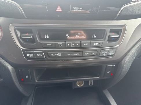 Used 2022 Honda Pilot Sport image 35