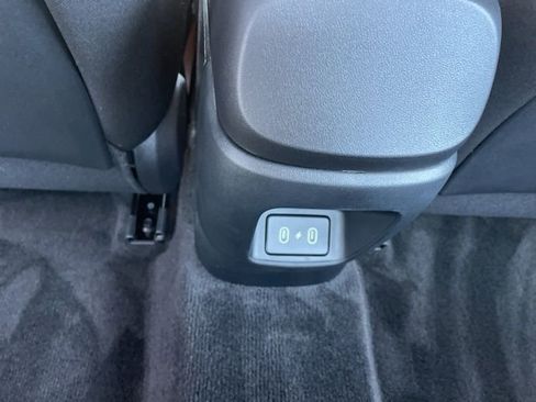 Used 2025 Hyundai Elantra Sport image 10