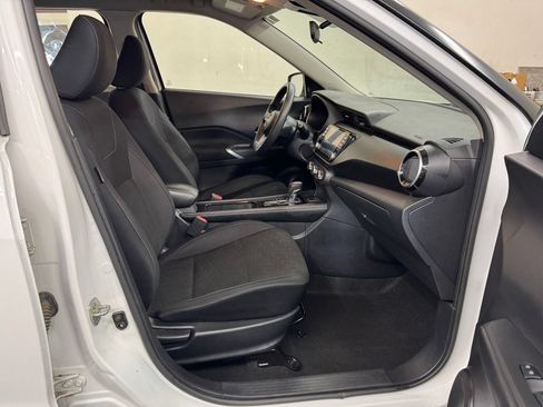 Used 2024 Nissan Kicks SV FWD image 29