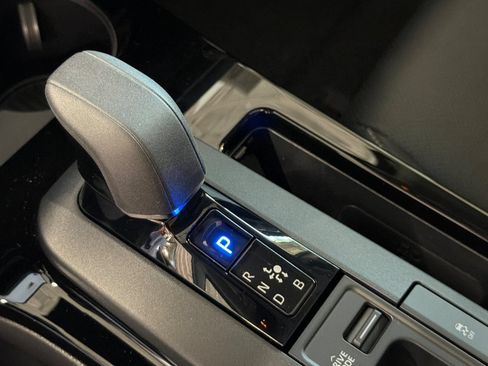 New 2026 Toyota Prius FWD image 24
