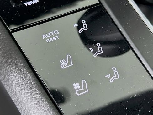 New 2026 Porsche Macan S image 23