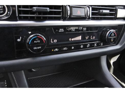 Used 2024 Nissan Pathfinder SV FWD image 26