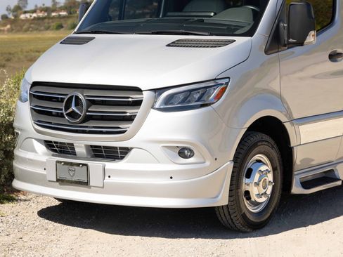Used 2019 Mercedes-Benz Sprinter 170 image 37