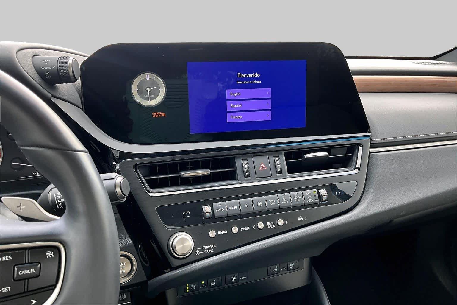 Used 2025 Lexus ES 350 w/ Premium Package FWD image 7