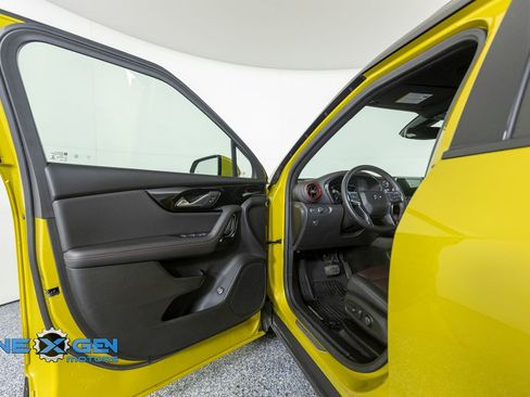 Used 2022 Chevrolet Blazer RS AWD/4WD image 9