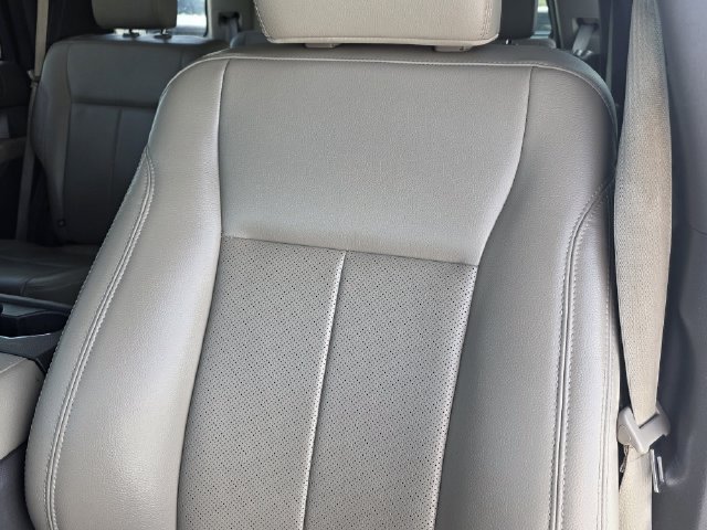 Used 2021 Ford Expedition XLT RWD image 14