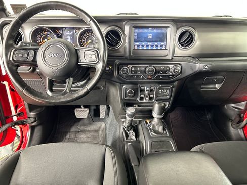 Used 2022 Jeep Gladiator Sport image 20