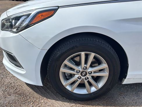 Used 2017 Hyundai Sonata SE image 18