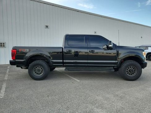 Used 2022 Ford F250 Lariat AWD/4WD image 9