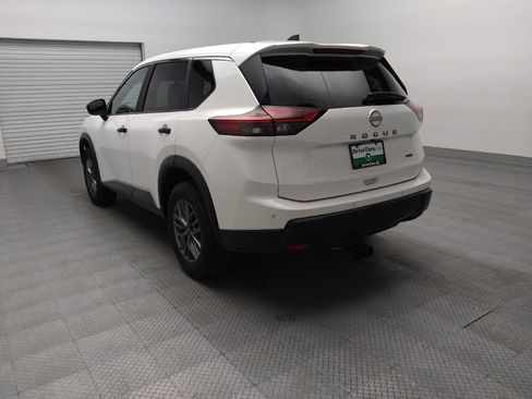 Used 2024 Nissan Rogue S image 5