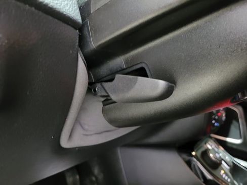 Used 2019 Jeep Compass Altitude image 36