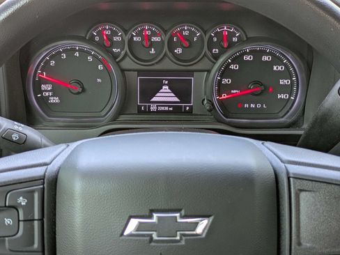 Used 2024 Chevrolet Silverado 1500 Custom Trail Boss AWD/4WD image 15