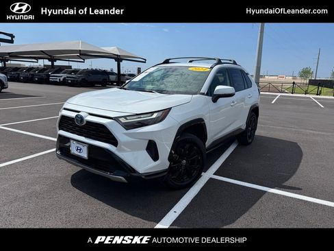 Used 2024 Toyota RAV4 SE AWD/4WD image 1
