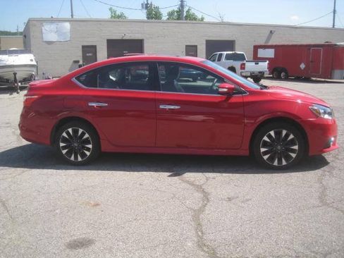 Used 2017 Nissan Sentra SR Turbo w/ SR Turbo Premium Package FWD image 4
