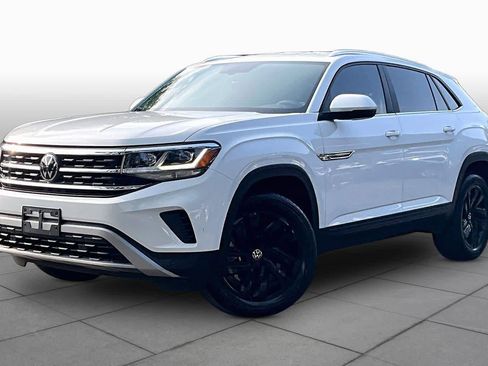 Used 2023 Volkswagen Atlas Cross Sport SE w/ Black Wheel Package FWD image 1